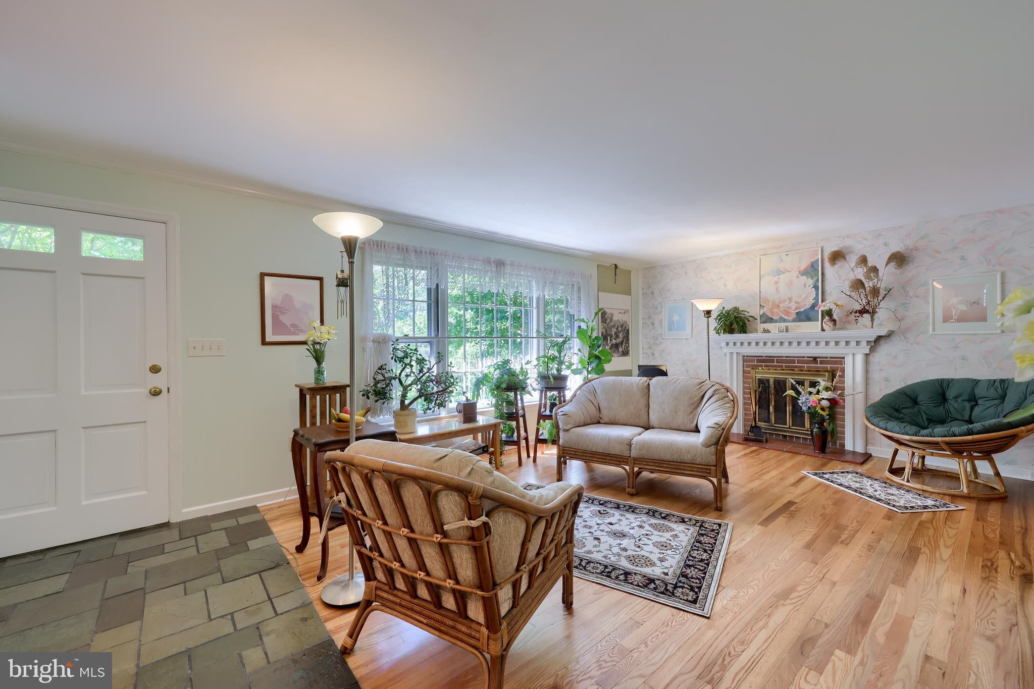 1171 Grandview Road York, PA 17403 - Photo 5 of 47 Gallery Image 5