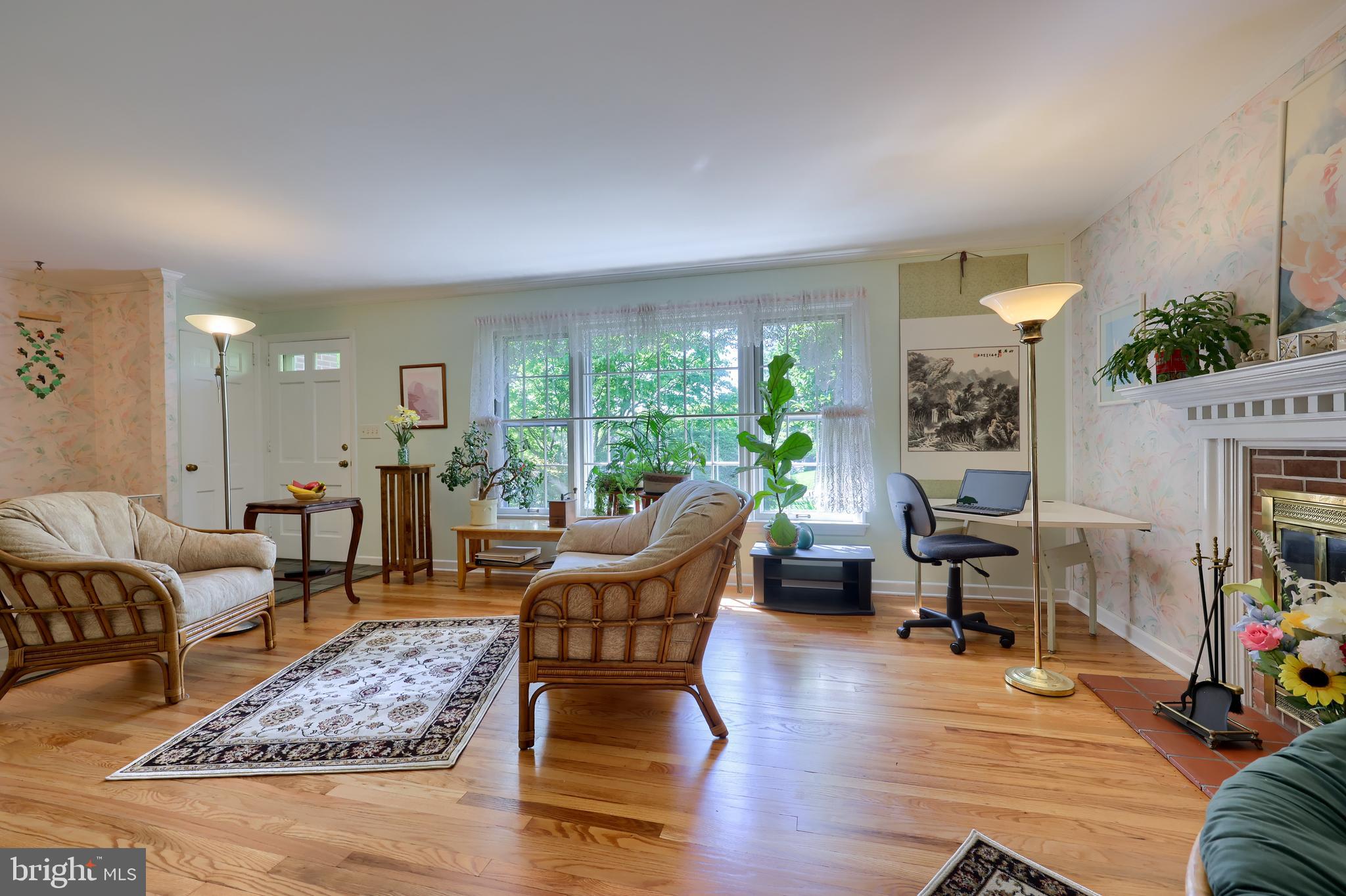 1171 Grandview Road York, PA 17403 - Photo 6 of 47 Gallery Image 6