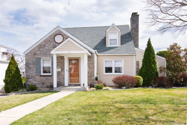 $849,000 | 123 Hildreth Place, Yonkers, NY 10704