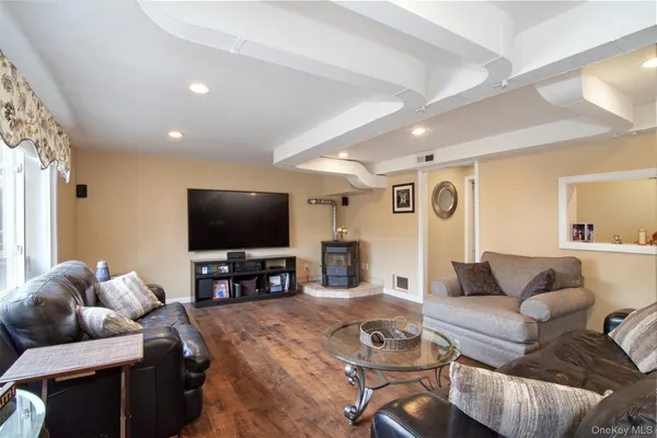 $849,000 | 123 Hildreth Place, Yonkers, NY 10704