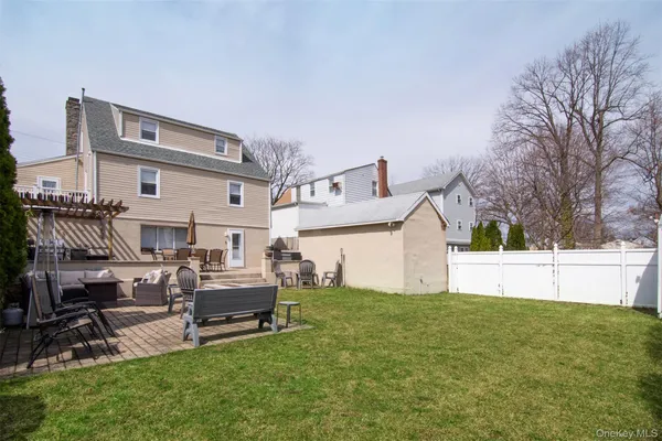 $849,000 | 123 Hildreth Place, Yonkers, NY 10704