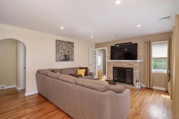 $849,000 | 123 Hildreth Place, Yonkers, NY 10704