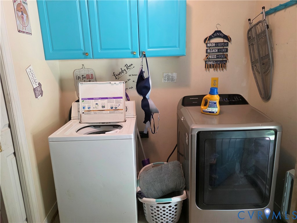 3161 Dorrell Road Aylett, VA 23009 - Photo 23 of 41 a utility room with dryer and washer