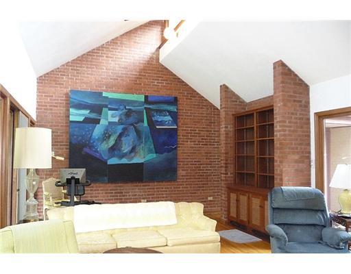 291 Hawthorne Road Pittsburgh, PA 15209 - Photo 8 of 18 Family Room.