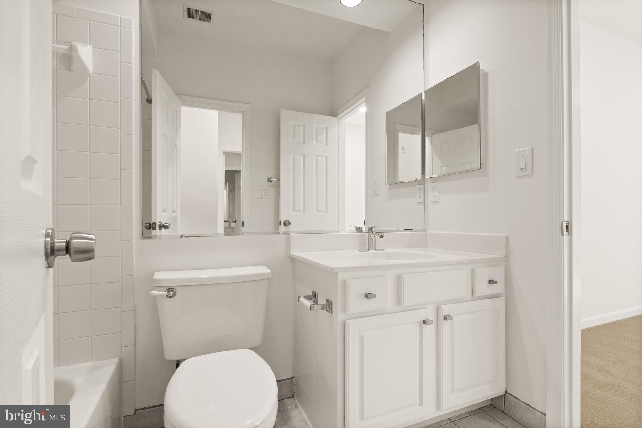 1324 Garden Wall Circle, Unit B Reston, VA 20194 - Photo 25 of 32