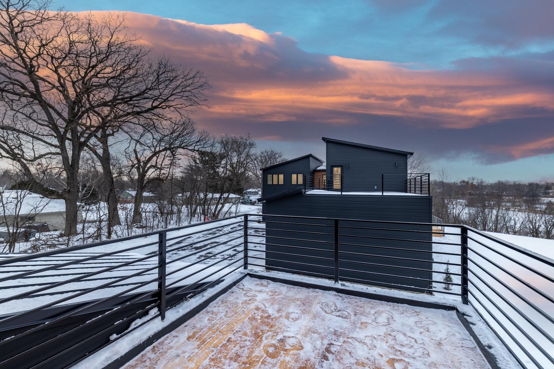 9597 Sandra Lane Minnetonka, MN 55305 - Photo 5 of 52