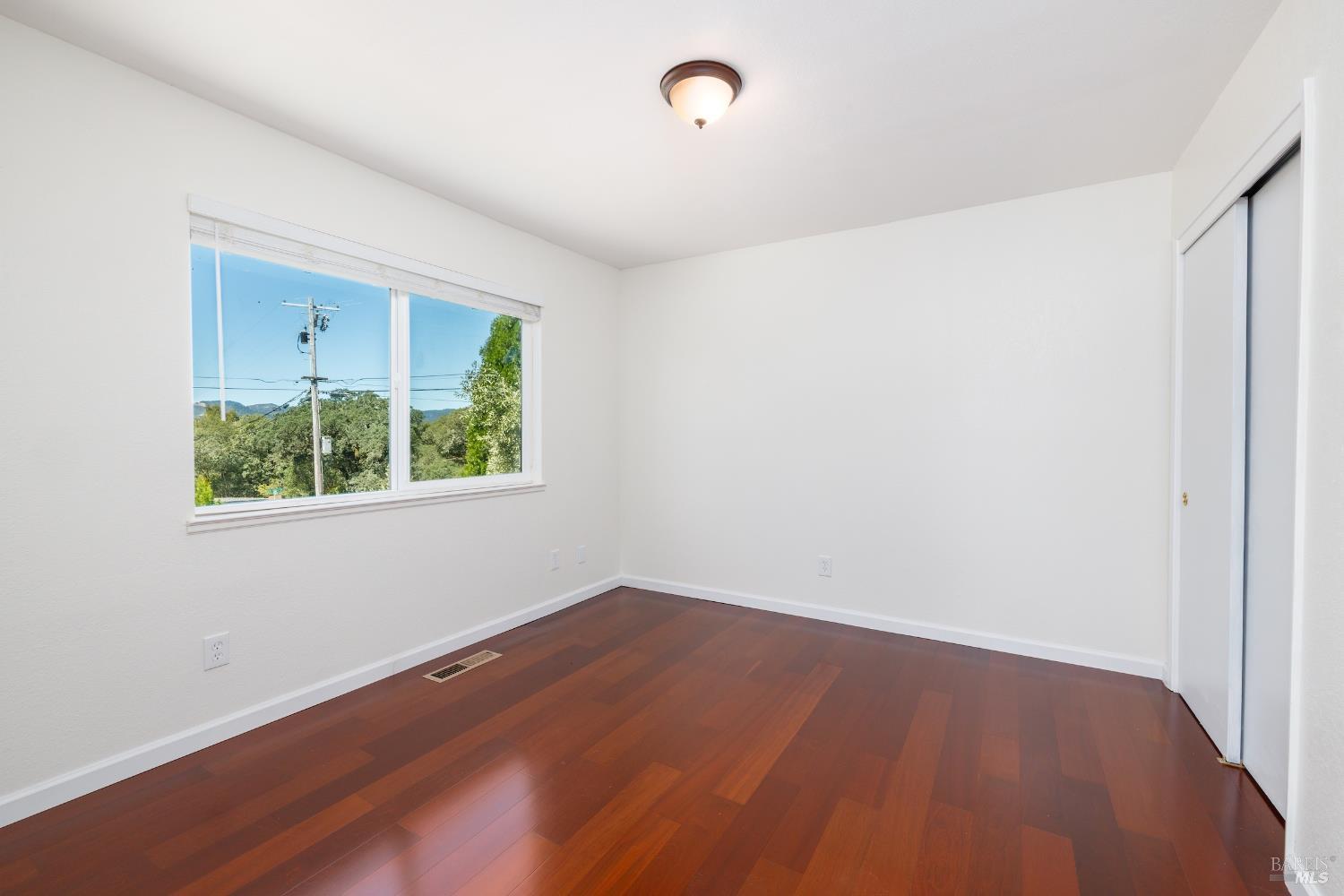 1088 Palomino Road Cloverdale, CA 95425 - Photo 18 of 41 an empty room with a window