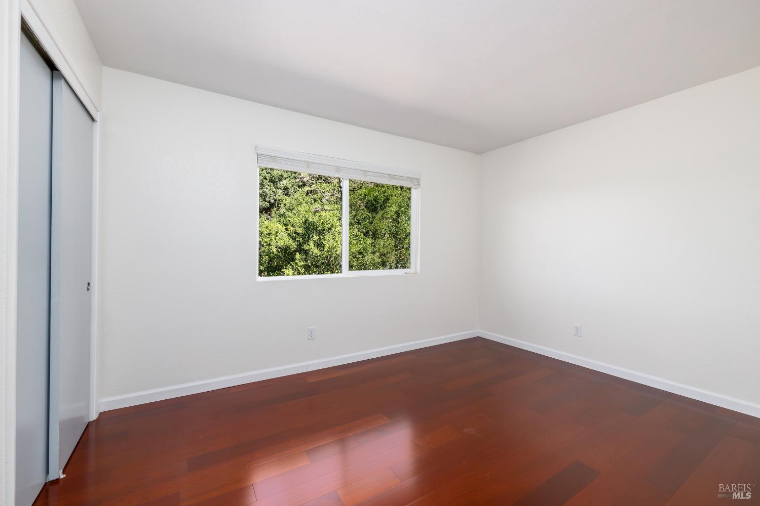 1088 Palomino Road Cloverdale, CA 95425 - Photo 29 of 41 an empty room with a window