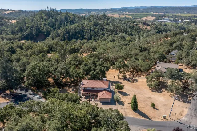 $849,000 | 1088 Palomino Road, Cloverdale, CA 95425