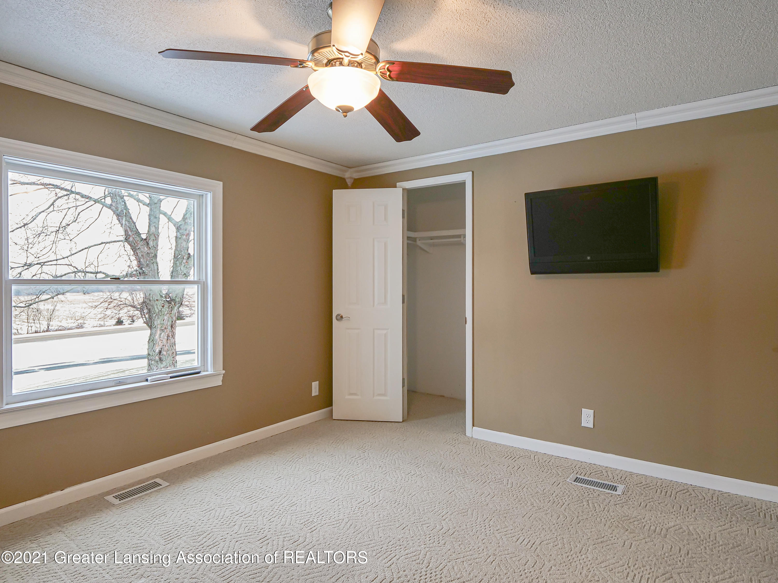 240 Casler Road Charlotte, MI 48813 - Photo 20 of 46 240_Casler_Rd-29