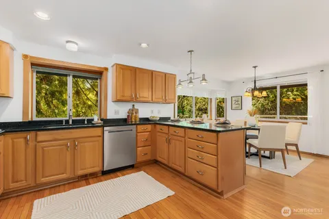 $1,211,000 | 18217 83rd Avenue Northeast, Kenmore, WA 98028