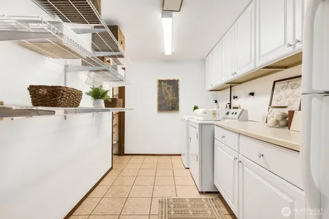 $1,211,000 | 18217 83rd Avenue Northeast, Kenmore, WA 98028