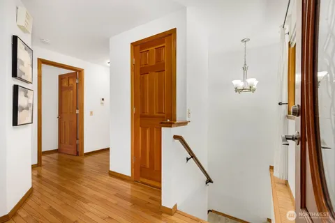 $1,211,000 | 18217 83rd Avenue Northeast, Kenmore, WA 98028