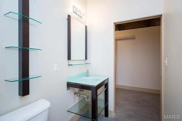 $1,895 | 1209 Washington Avenue, Unit 710, St. Louis, MO 63103