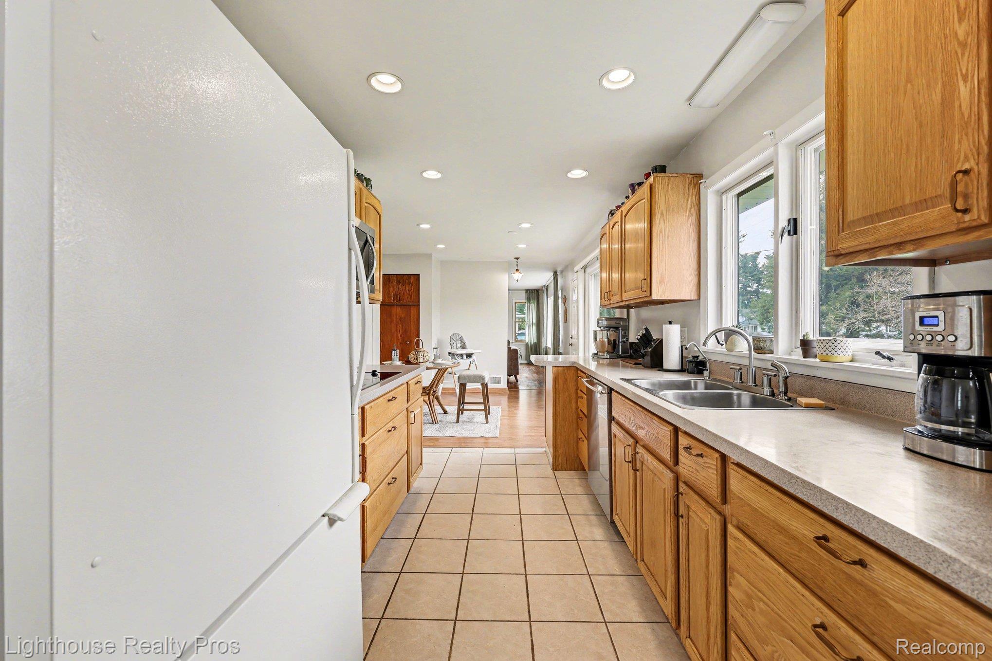 6405 King Road Spring Arbor, MI 49283 - Photo 10 of 38 010_file_5672.jpg