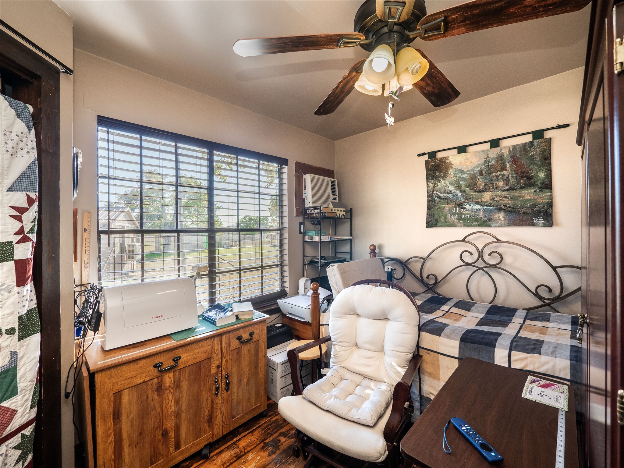 414 Walnut Creek Road Bastrop, TX 78602 - Photo 29 of 39 Cabin interior