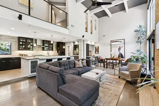 $6,000 | 2934 Maple Springs Boulevard, Dallas, TX 75235