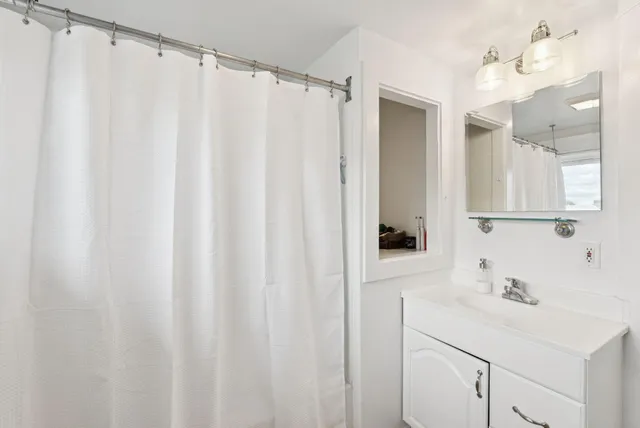 $820,000 | 18 Elsmere Avenue, South Portland, ME 04106