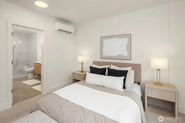 $819,000 | 4418 1st Avenue Northeast, Unit A, Seattle, WA 98105