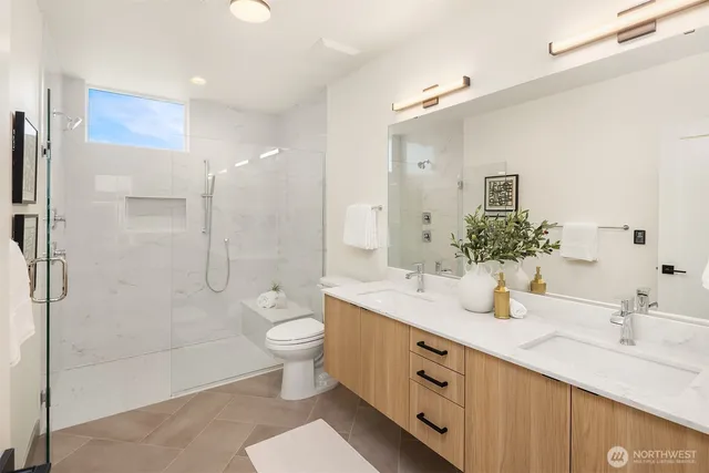 $819,000 | 4418 1st Avenue Northeast, Unit A, Seattle, WA 98105