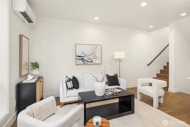 $819,000 | 4418 1st Avenue Northeast, Unit A, Seattle, WA 98105