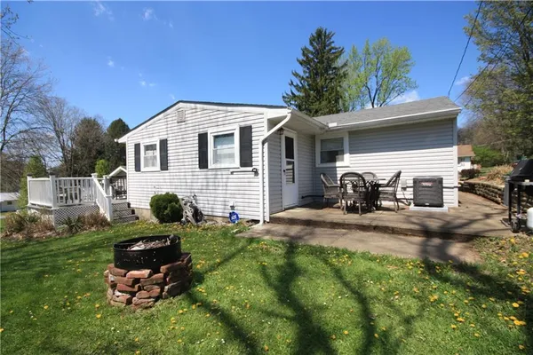 $250,000 | 11999 Crafton Avenue, Conneaut Lake, PA 16316