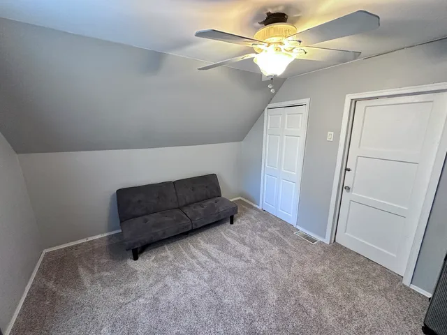 $279,900 | 490 South Alfred Avenue, Elgin, IL 60123