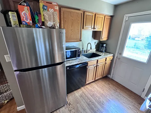 $279,900 | 490 South Alfred Avenue, Elgin, IL 60123