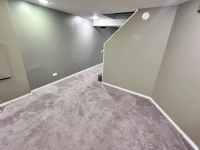 $279,900 | 490 South Alfred Avenue, Elgin, IL 60123