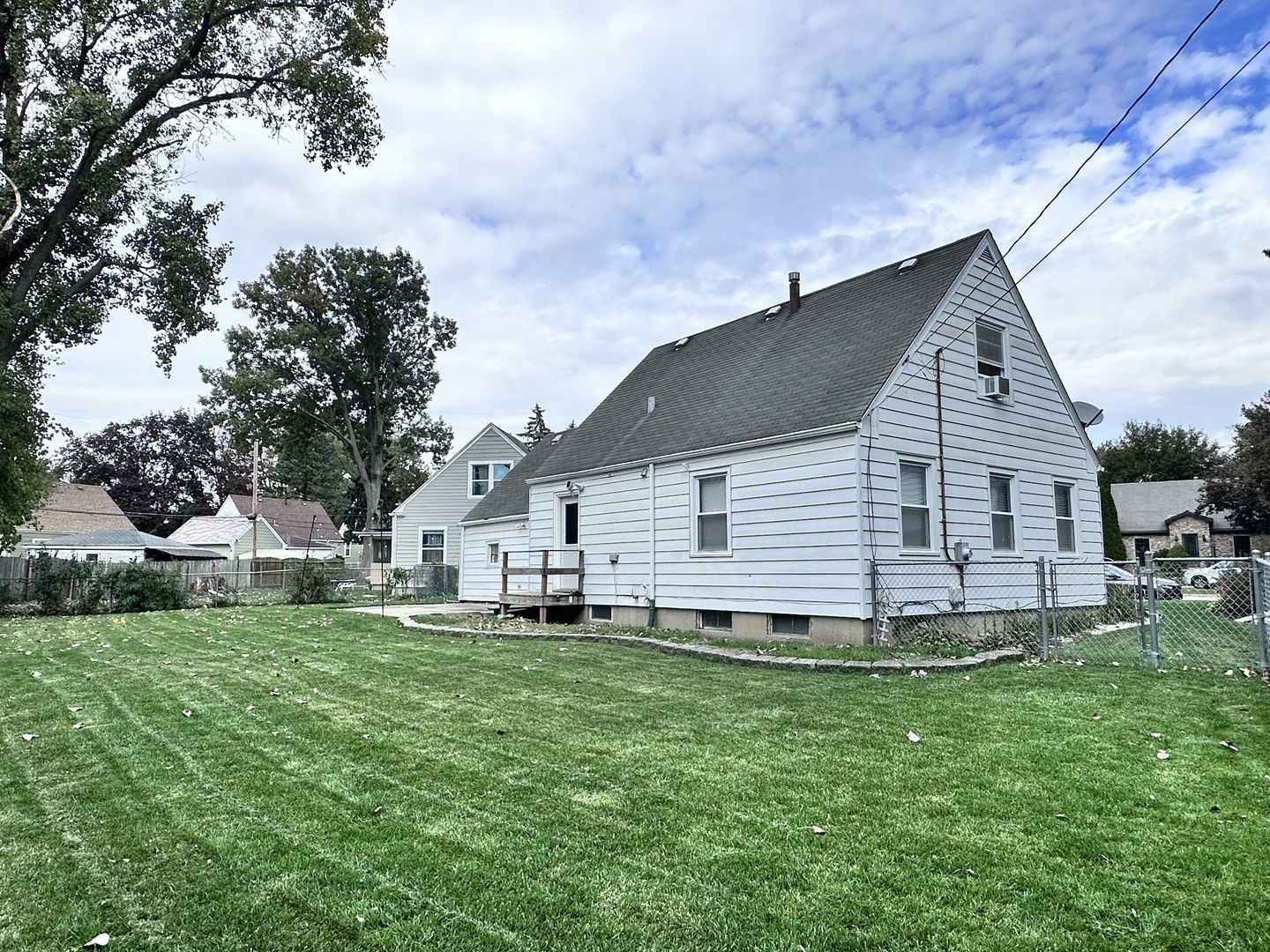 490 South Alfred Avenue Elgin, IL 60123 - Photo 19 of 20