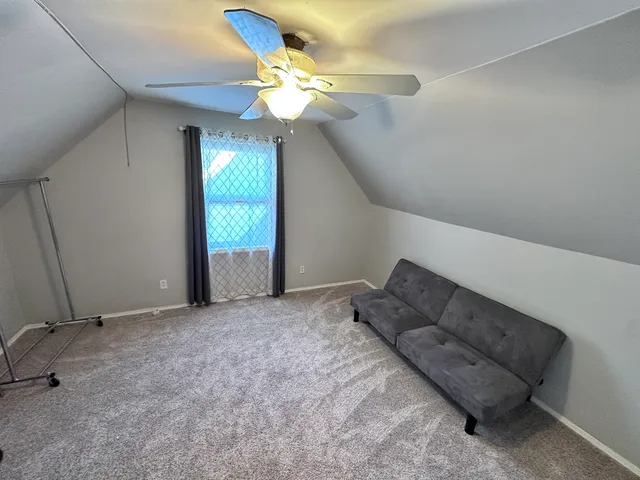 $279,900 | 490 South Alfred Avenue, Elgin, IL 60123