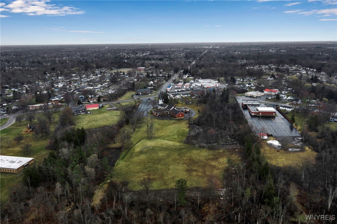 1475 Orchard Park Road West Seneca, NY 14224 - Photo 3 of 3