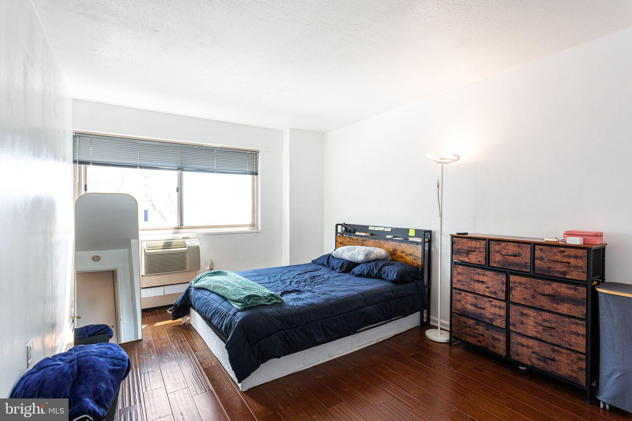 2101 Chestnut Street, Unit 1012 Philadelphia, PA 19103 - Photo 7 of 15 Gallery Image 7