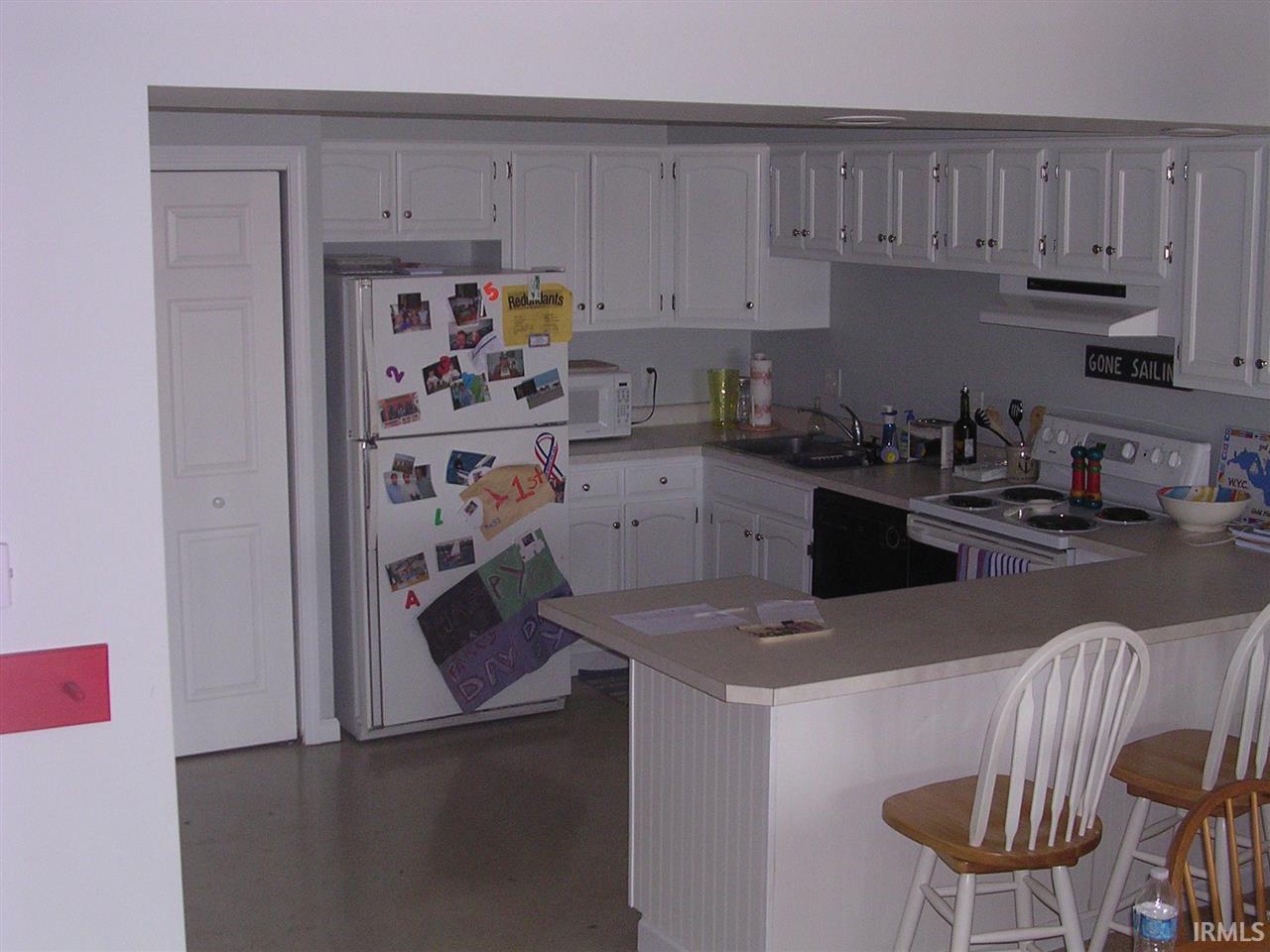 12601 Pleasant Grove Road Syracuse, IN 46567 - Photo 8 of 12 Gallery Image 8