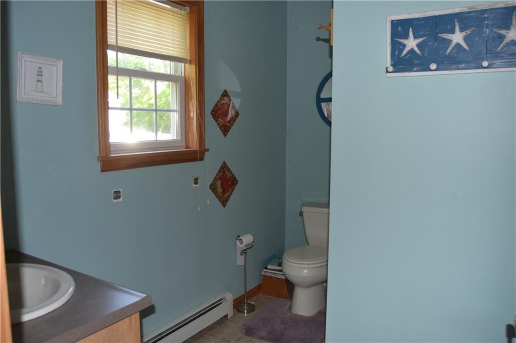 1617 Oyster River Road Warren, ME 04864 - Photo 21 of 34 Bathroom with shower off second bedroom