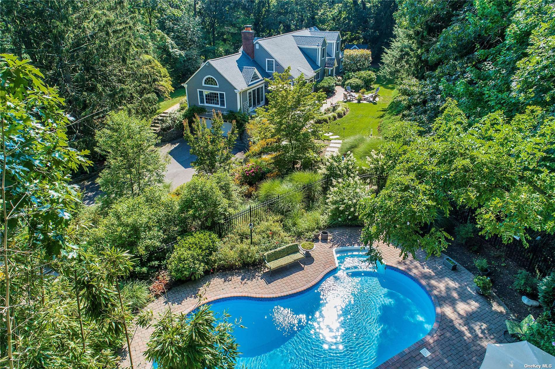 7 Spring Hollow Road Centerport, NY 11721 - Photo 1 of 1 Gallery Image 1