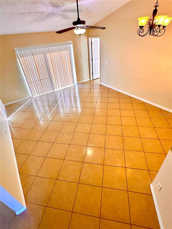 639 Cheshire Way Davenport, FL 33897 - Photo 2 of 15