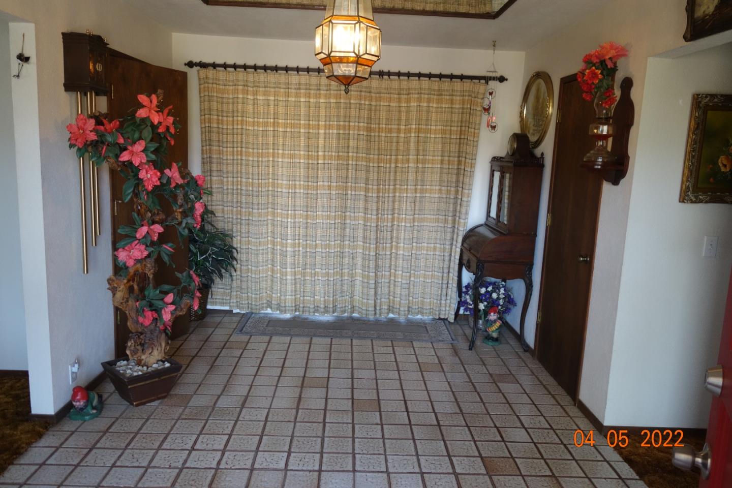 2560 Fallon Road Hollister, CA 95023 - Photo 3 of 38 Gallery Image 3