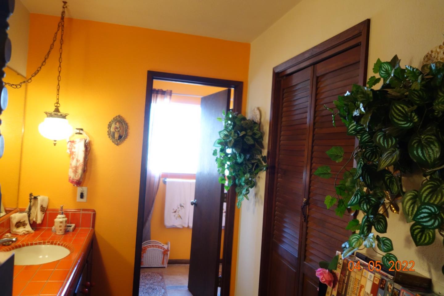 2560 Fallon Road Hollister, CA 95023 - Photo 10 of 38 Gallery Image 10