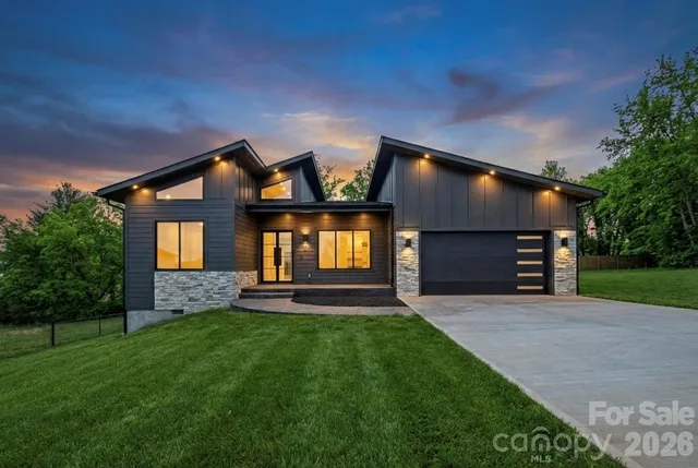 $765,000 | 5 Scott Mdws Drive, Unit 1, Asheville, NC 28806