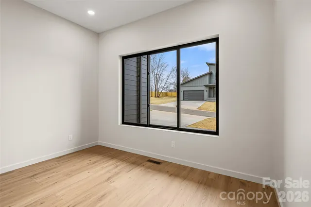 $765,000 | 5 Scott Mdws Drive, Unit 1, Asheville, NC 28806