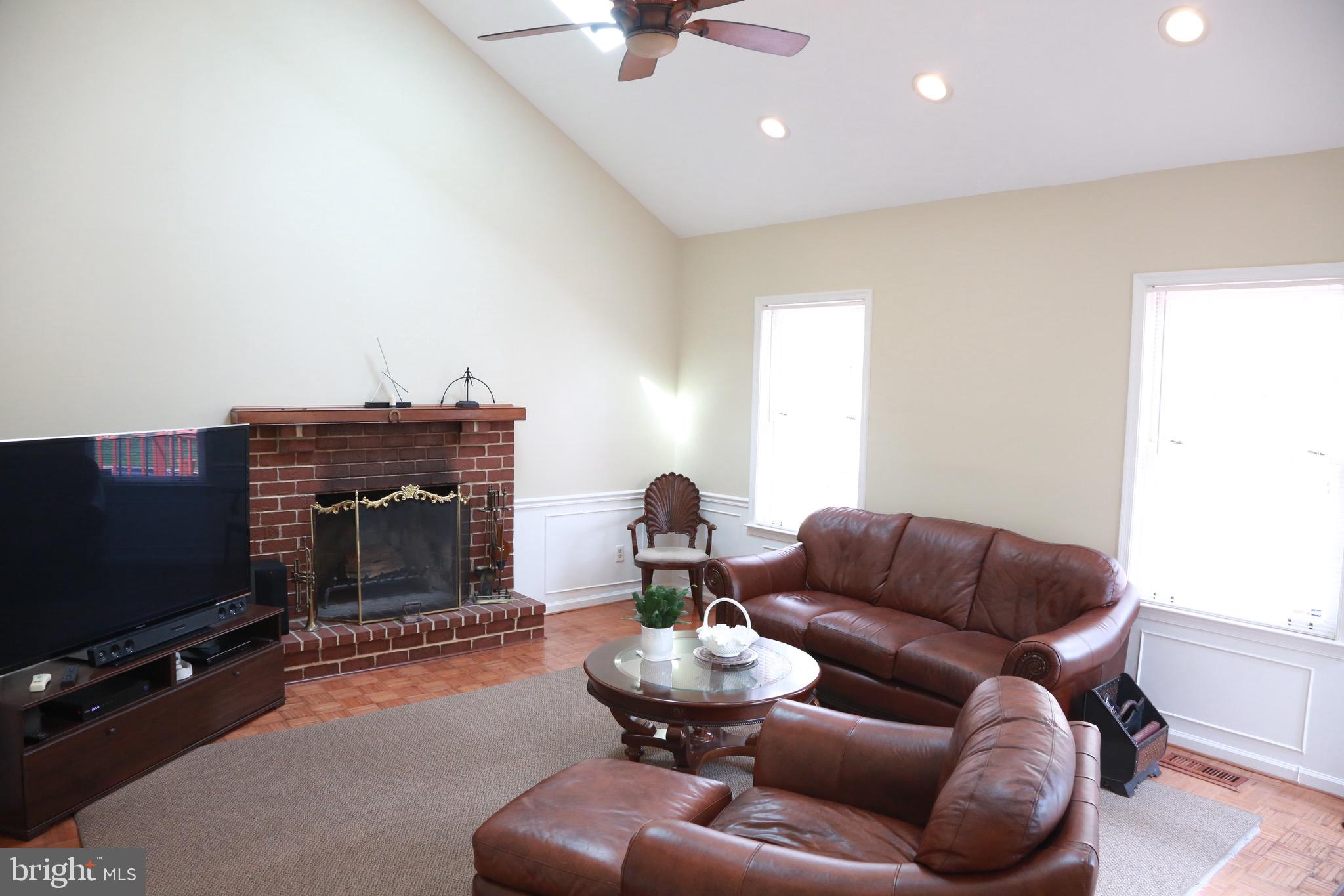 213 Ravenwood Road Exton, PA 19341 - Photo 35 of 56 Large Family room with high ceiling