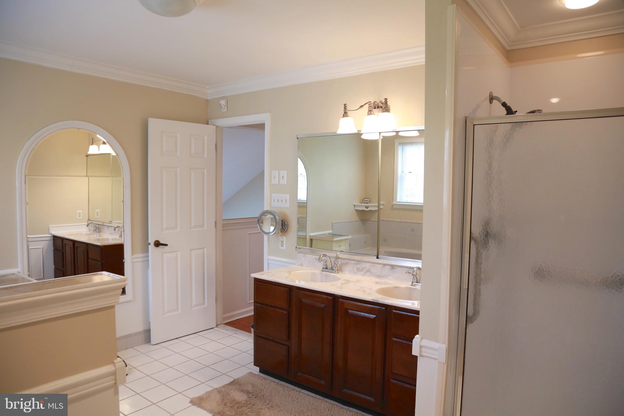 213 Ravenwood Road Exton, PA 19341 - Photo 38 of 56 Gallery Image 38