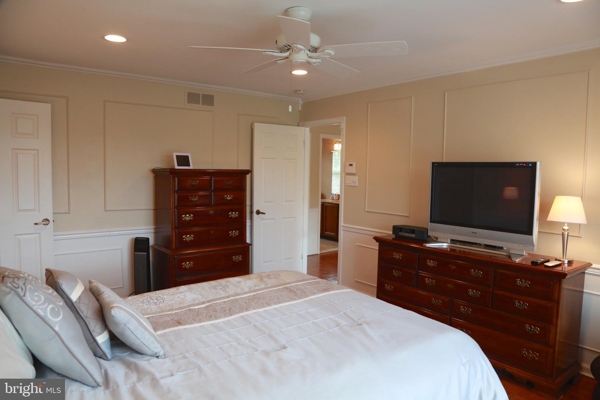 213 Ravenwood Road Exton, PA 19341 - Photo 42 of 56 Gallery Image 42