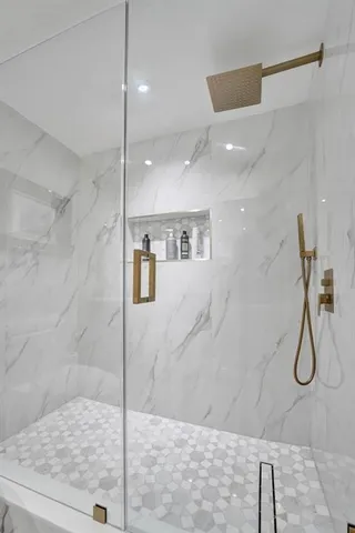 a view of a storage & utility room