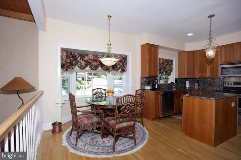 8321 Rising Ridge Way Bethesda, MD 20817 - Photo 11 of 27 Breakfast Area