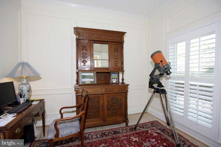 8321 Rising Ridge Way Bethesda, MD 20817 - Photo 14 of 27 Den