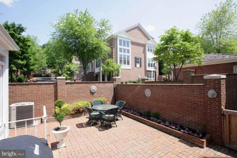 8321 Rising Ridge Way Bethesda, MD 20817 - Photo 26 of 27 Patio