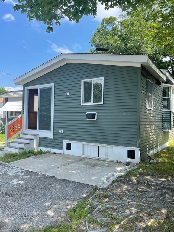 557 Southwest Cutoff, Unit 27 Worcester, MA 01607 - Photo 5 of 28
