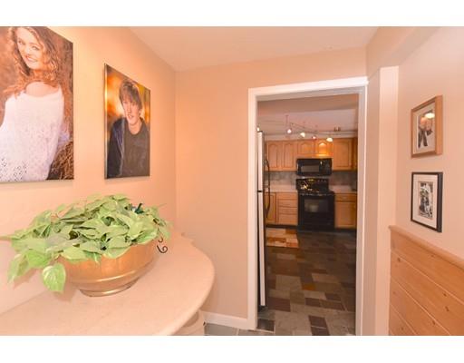 5 Richard Road Hudson, MA 01749 - Photo 8 of 26 Gallery Image 8